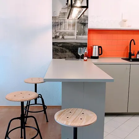 Compact Nordic Nest, Wlan, E Roller, Smarttv, Waschtrockner *