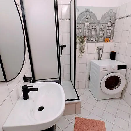 Compact Nordic Nest, Wlan, E Roller, Smarttv, Waschtrockner קמניץ